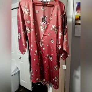 3-piece night set. Shorts, camisole with adjustable straps and robe.